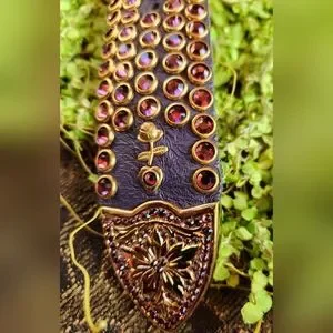 Kippys | Accessories | Kippys Leather Handmade Crystals  display picture 2